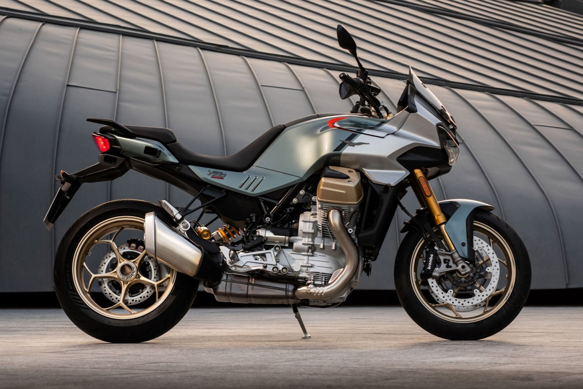Moto Guzzi V100 Mandello S 2027